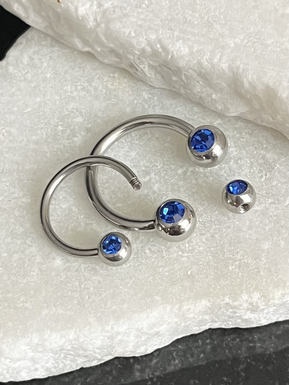 1 Piece Stunning Front Facing CZ Gems 316L Surgical Steel Circular Horseshoe Septum Ring - 16g or 14g - Available in a Variety of Colors!