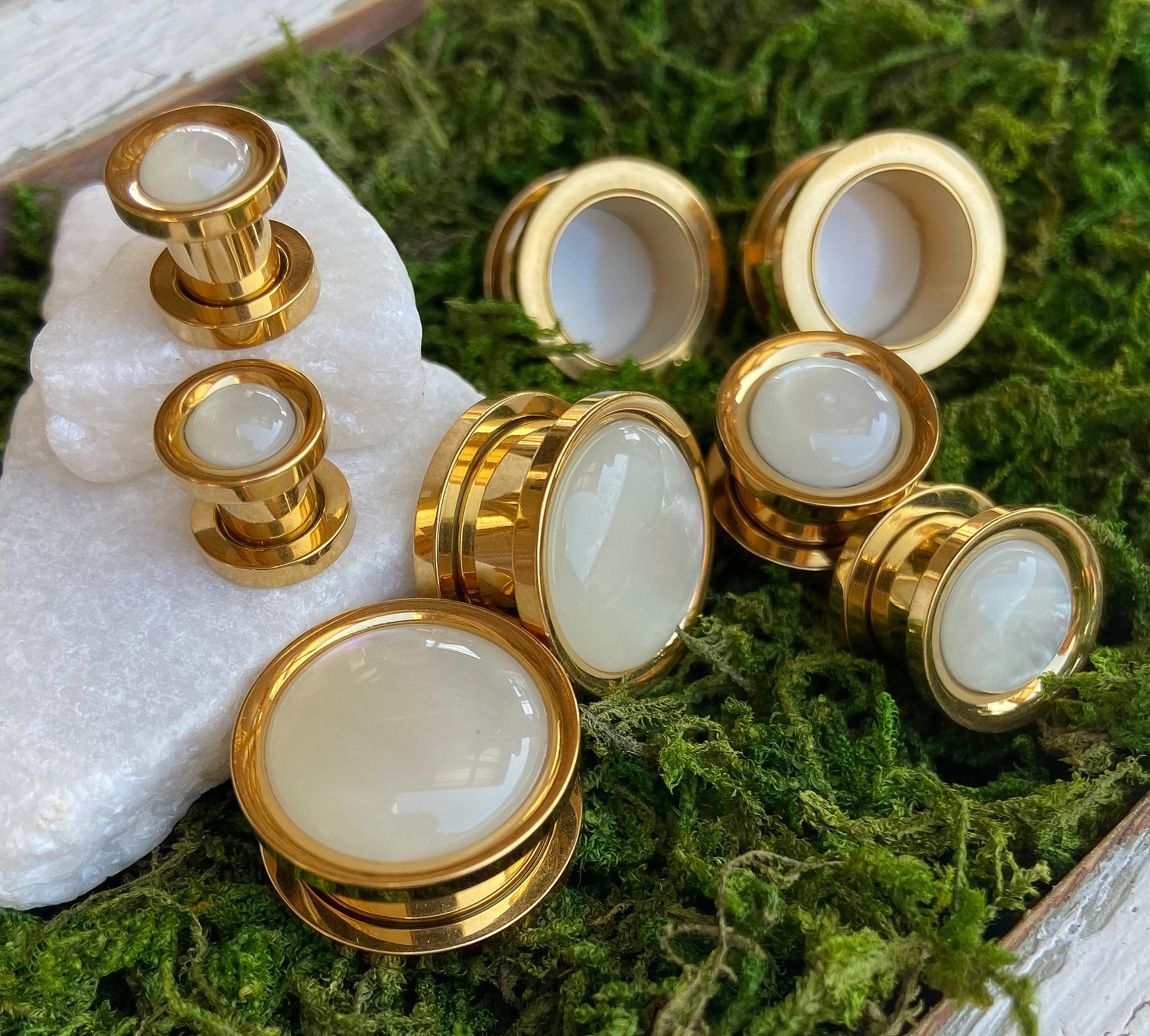 PAIR of Stunning Synthetic White Pearl Gold Screw Fit Tunnels/Plugs - Gauges 2g (6mm) thru 5/8" (16mm) available!