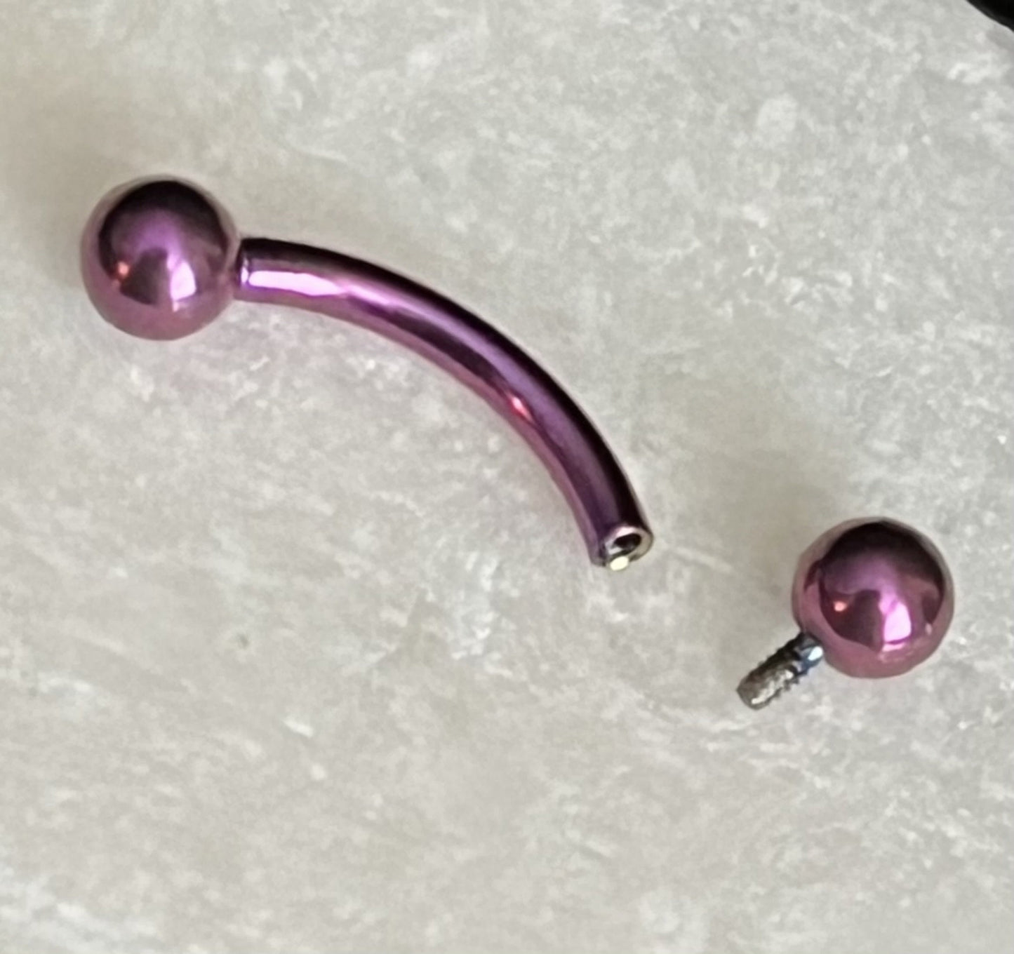 1 Piece Stunning Implant Grade Titanium Internally Threaded Curved Barbell / Eyebrow Ring - 16g