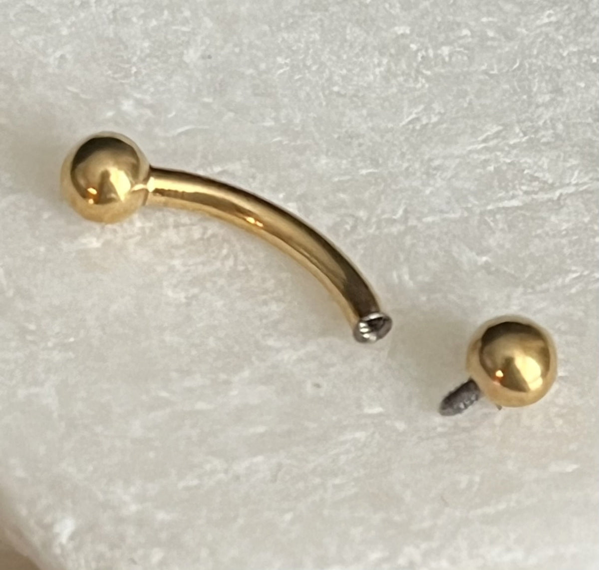 1 Piece Stunning Implant Grade Titanium Internally Threaded Curved Barbell / Eyebrow Ring - 16g
