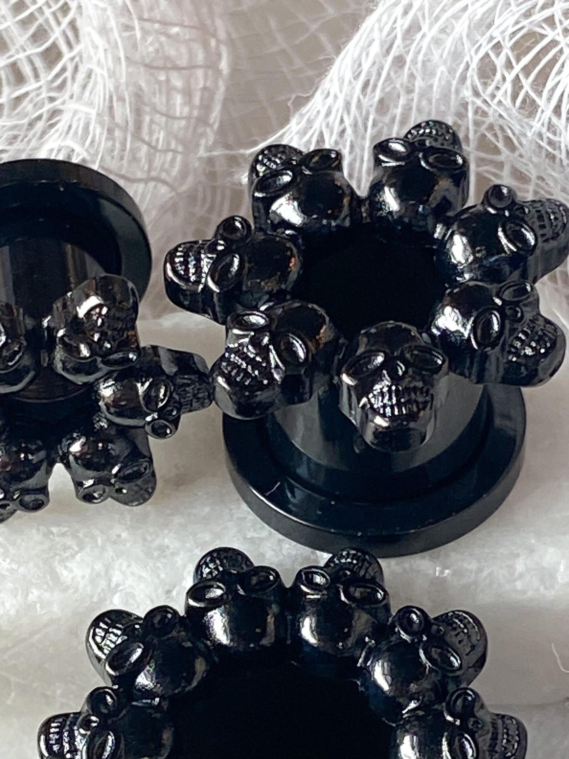 PAIR of Unsual Black Skull Rimmed Gothic Screw Fit Tunnels / Plugs - Gauges 2g (6mm) thru 5/8" (16mm) available!