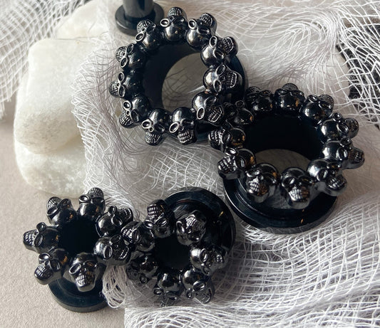 PAIR of Unsual Black Skull Rimmed Gothic Screw Fit Tunnels / Plugs - Gauges 2g (6mm) thru 5/8" (16mm) available!
