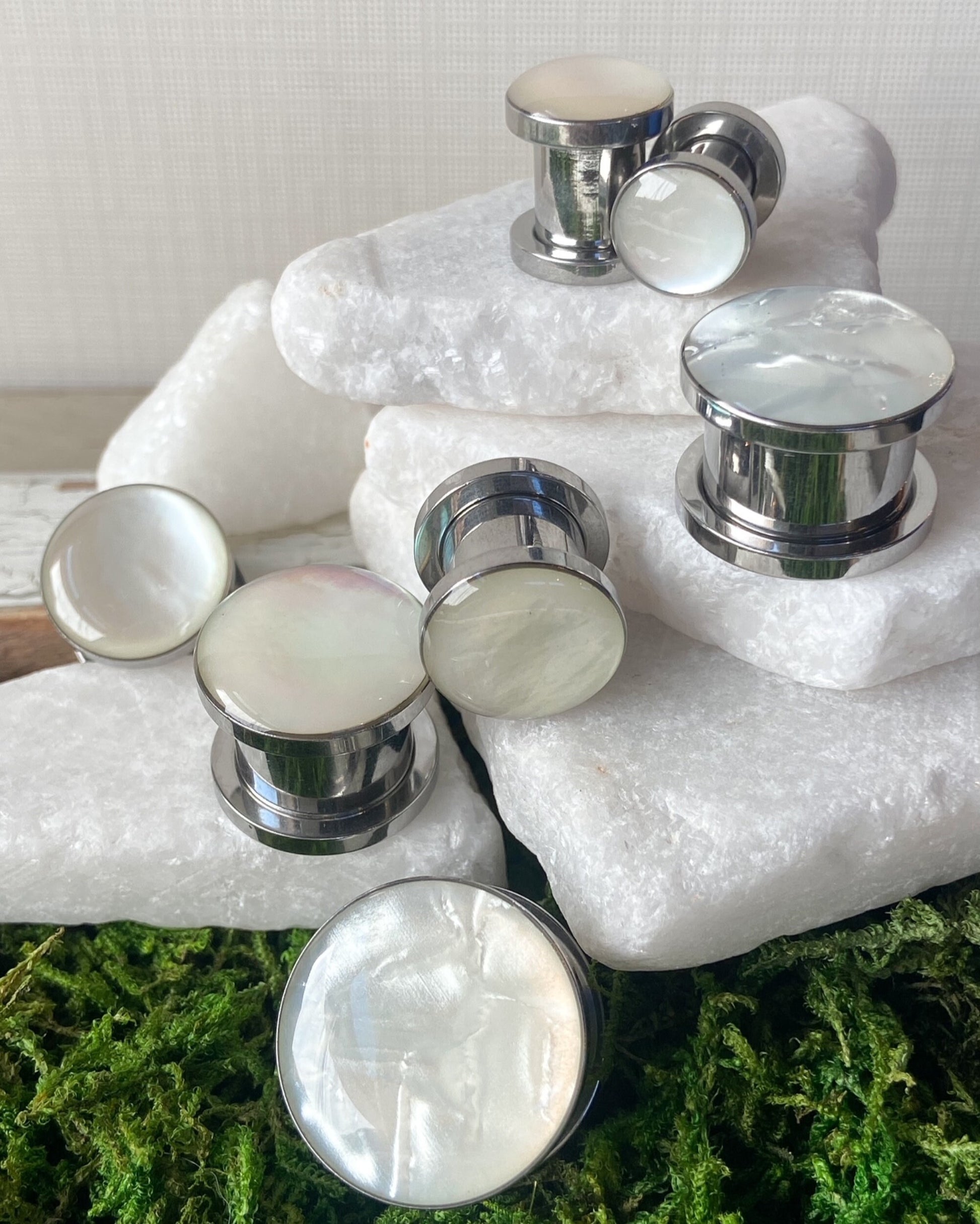 PAIR of Stunning Mother of Pearl Surgical Steel Screw Fit Tunnels/Plugs - Gauges 2g (6mm) thru 5/8" (16mm) available!