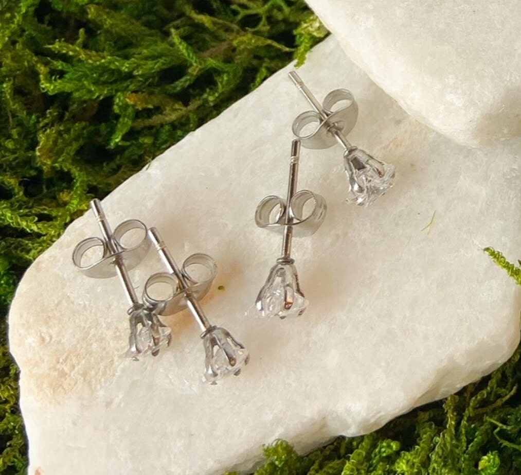 PAIR of Stunning Prong Set Star CZ Gem 316L Surgical Steel Stud Earrings - 4mm or 5mm - Clear, Gold, Aurora Borealis & Aqua Available!