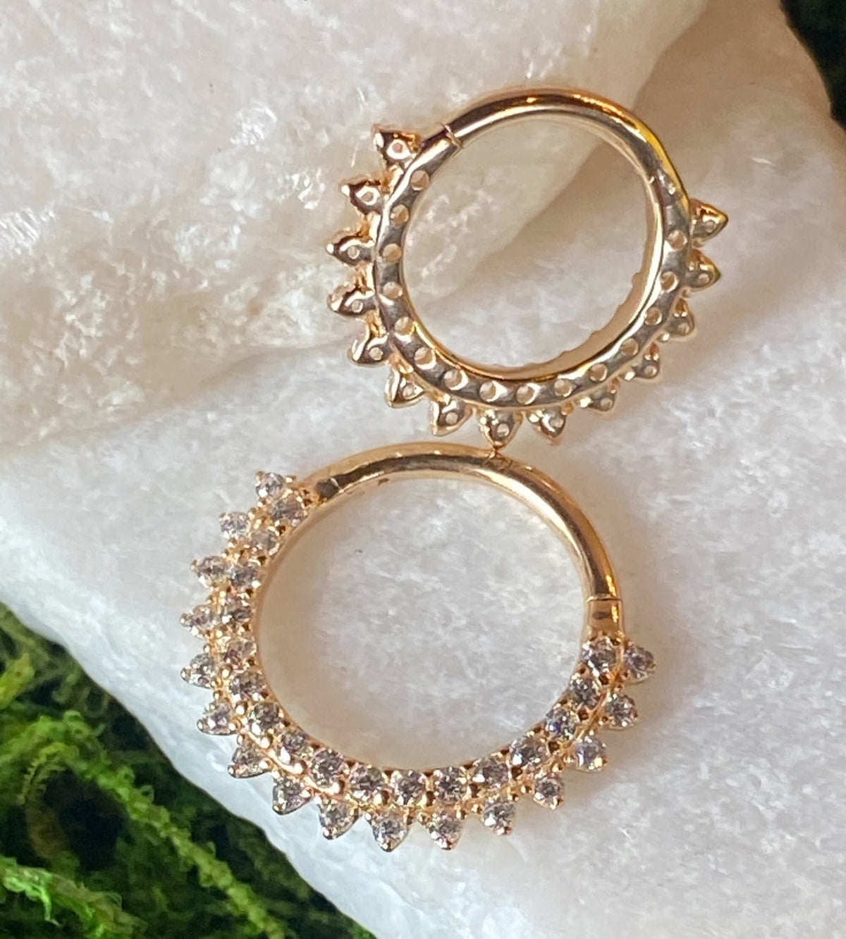 1 Piece of Stunning Solid 14kt Gold Front Double Lined Gem Hinged Segment Ring - 10mm & 8mm - Gold and White Gold Available!